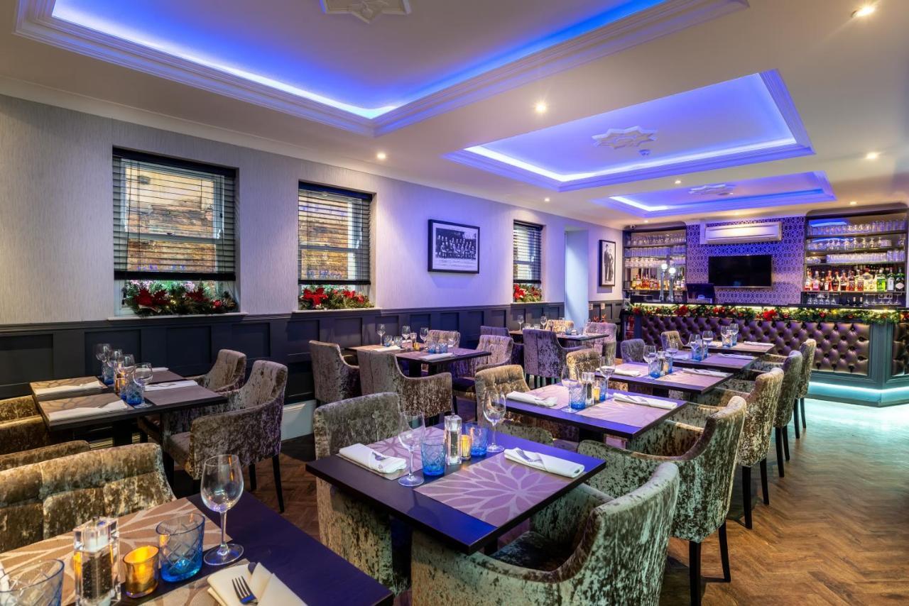 The Lansbury Heritage A Sunday - Canary Wharf Londen